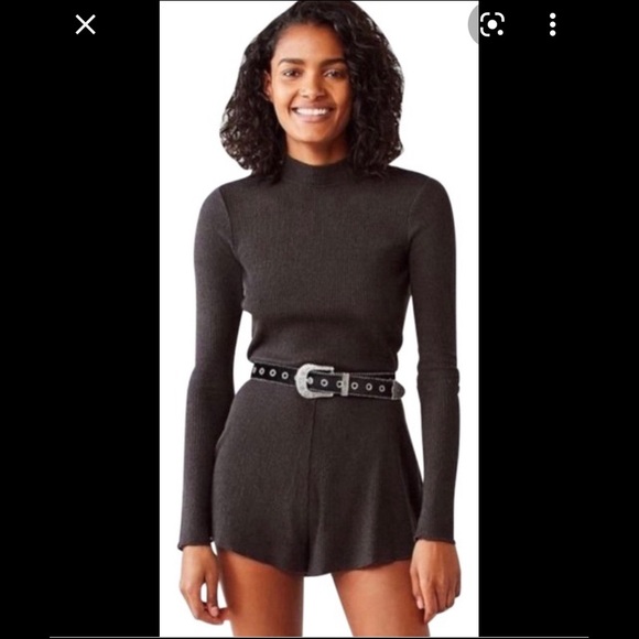 Urban Outfitters Grey Long Sleeve Open Back Jumpsuit Romper - Picture 2 of 5